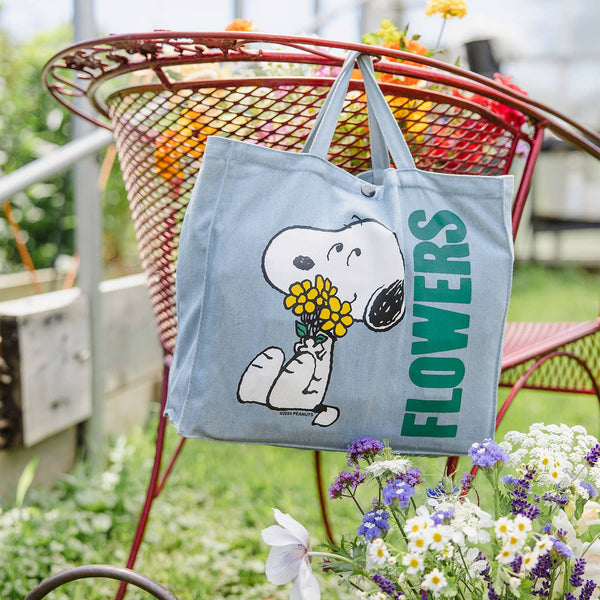 Three Potato Four - 3P4 x Peanuts® - Snoopy Flowers Vintage-Style Market Tote