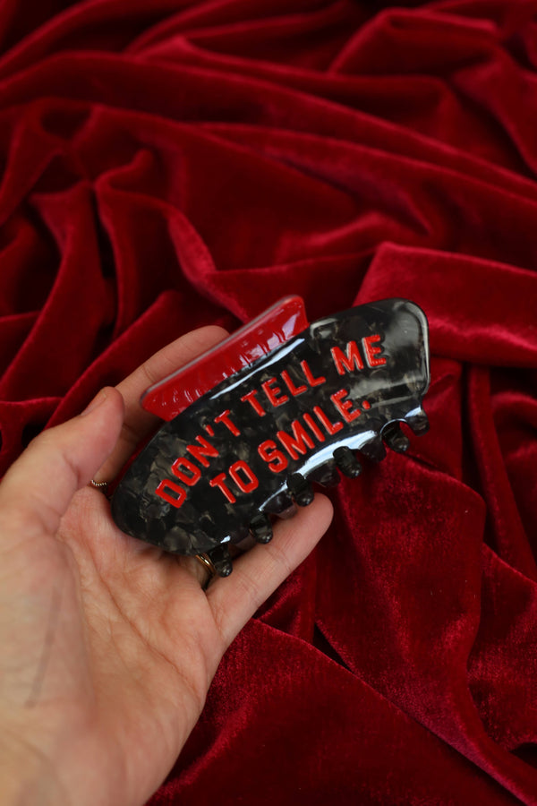 Hellcats USA - Don't Tell Me To Smile Claw Clip