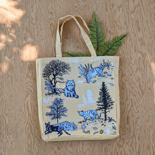 ilikesara | art + goods - Tote bag | outside cats - cream canvas screenprinted tote