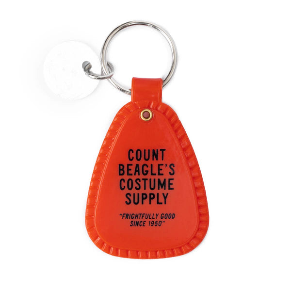Three Potato Four - 3P4 x Peanuts® Halloween - Snoopy Dracula Saddle Keychain