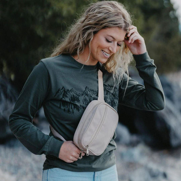 Montana Scene Fanny Pack: Cream Bags The Montana Scene 